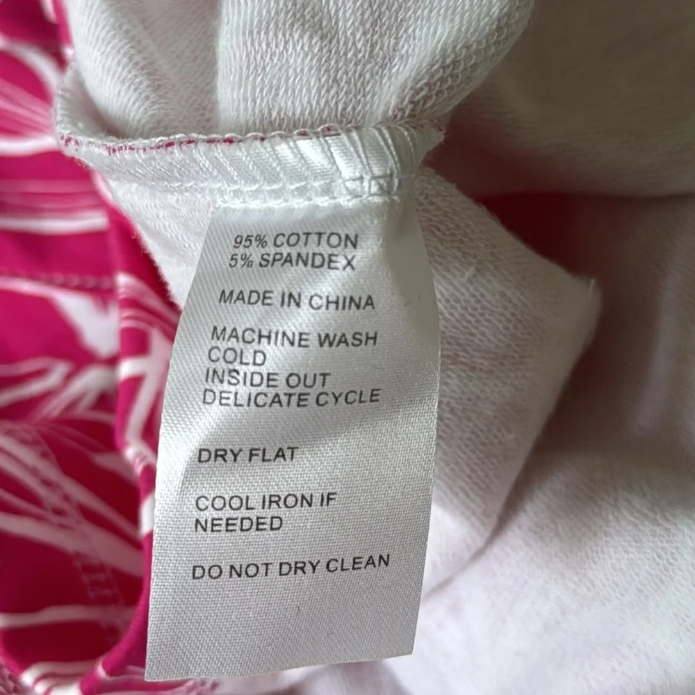 NWT TRACY NEGOSHIAN pullover size M pink white floral 3/4 zip pocket - Picture 8 of 8